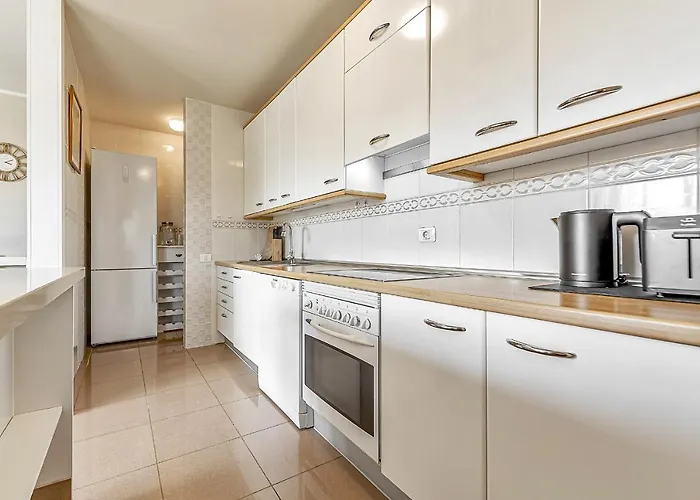Bamboo Apartment *